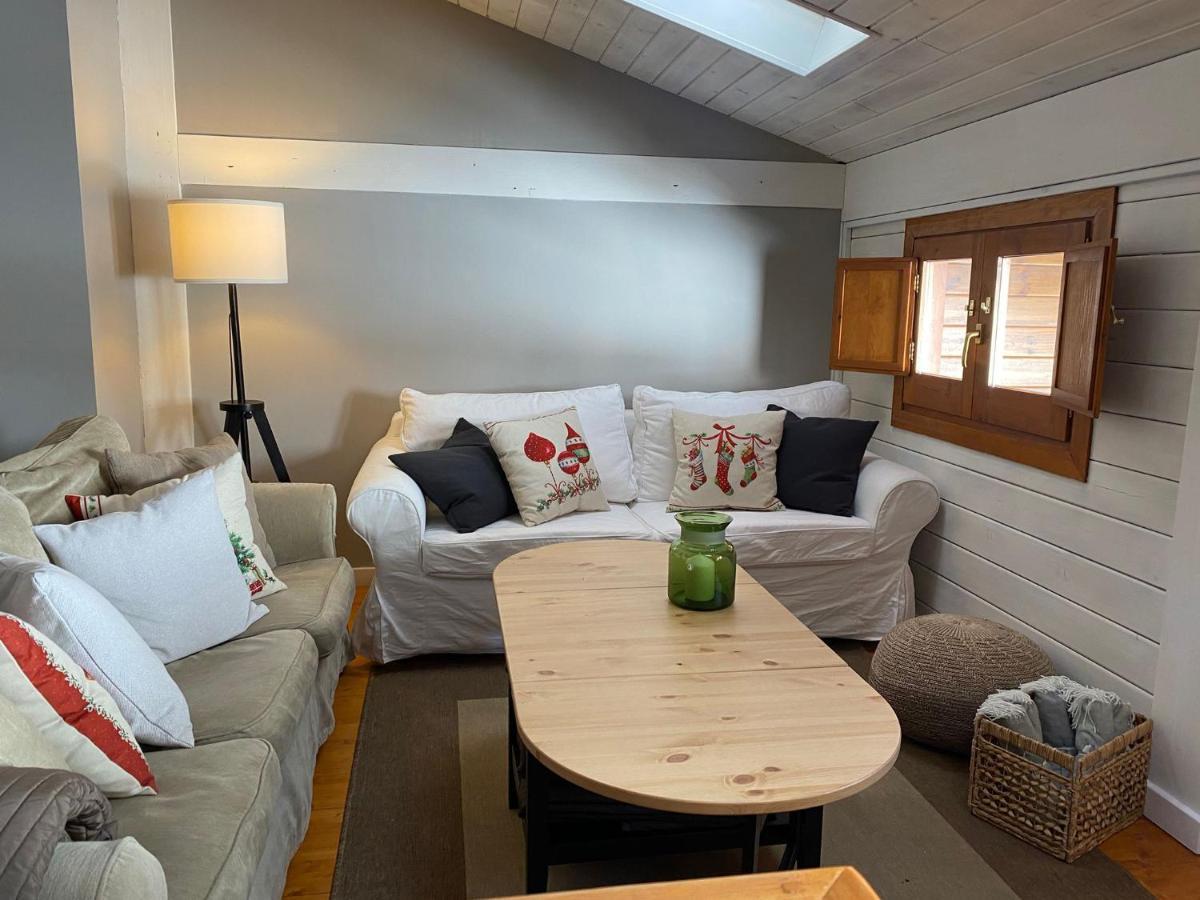 Acogedora Buardilla Duplex 6 Pax Apartment Incles Exterior photo